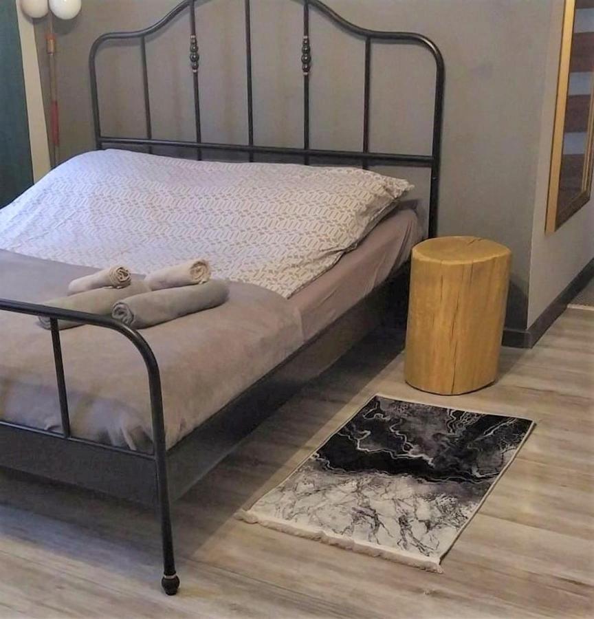 Apartament Czarne Zloto Katovice Exteriér fotografie
